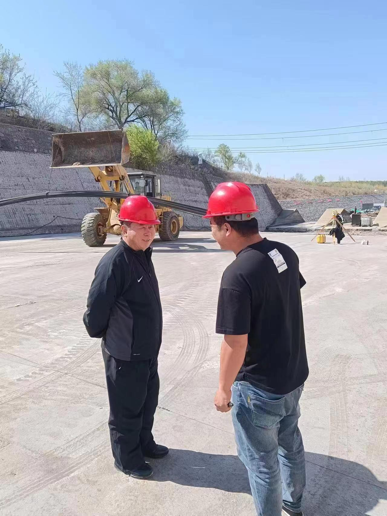 博彩平台局长白皓检查阜蒙县佛寺水库除险加固工程五一期间安全生产工作.png
